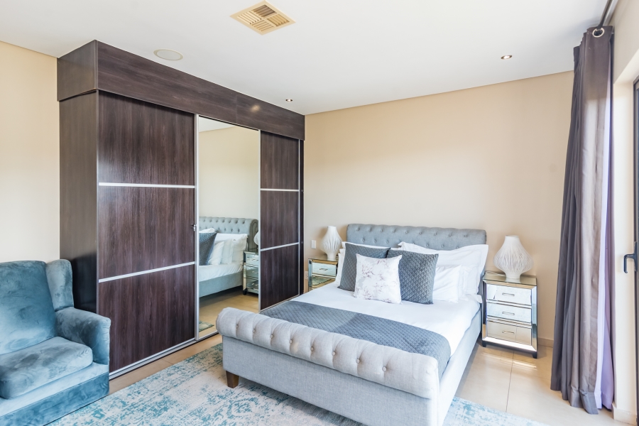 5 Bedroom Property for Sale in Hartebeesfontien AH North West